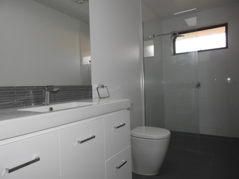 10 Antares Avenue, Sale VIC 3850
