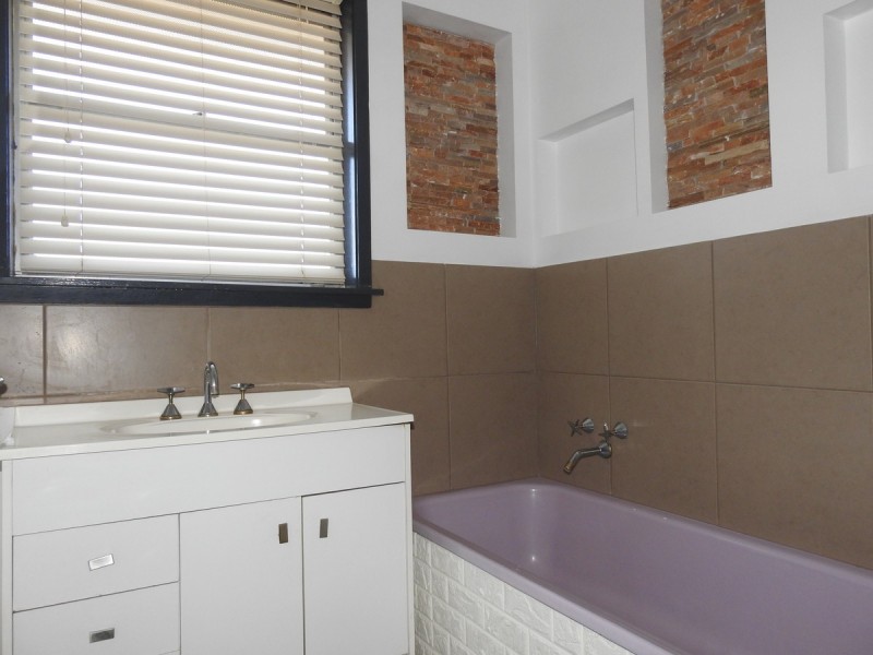 12 Treloar Street, Sale VIC 3850