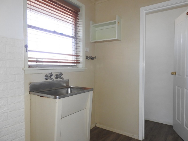 12 Treloar Street, Sale VIC 3850