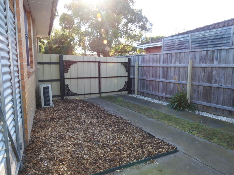 12 Treloar Street, Sale VIC 3850