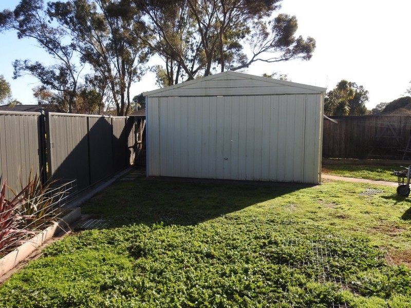6 Brett Court, Sale VIC 3850