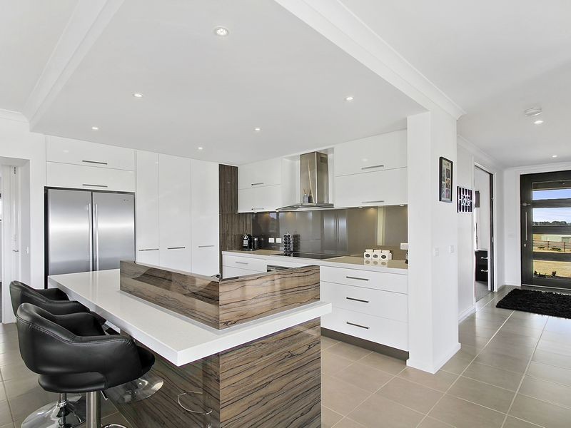 66 Cardice Drive, Stratford VIC 3862