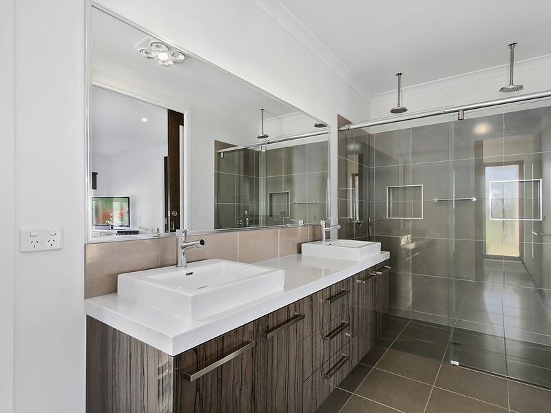 66 Cardice Drive, Stratford VIC 3862