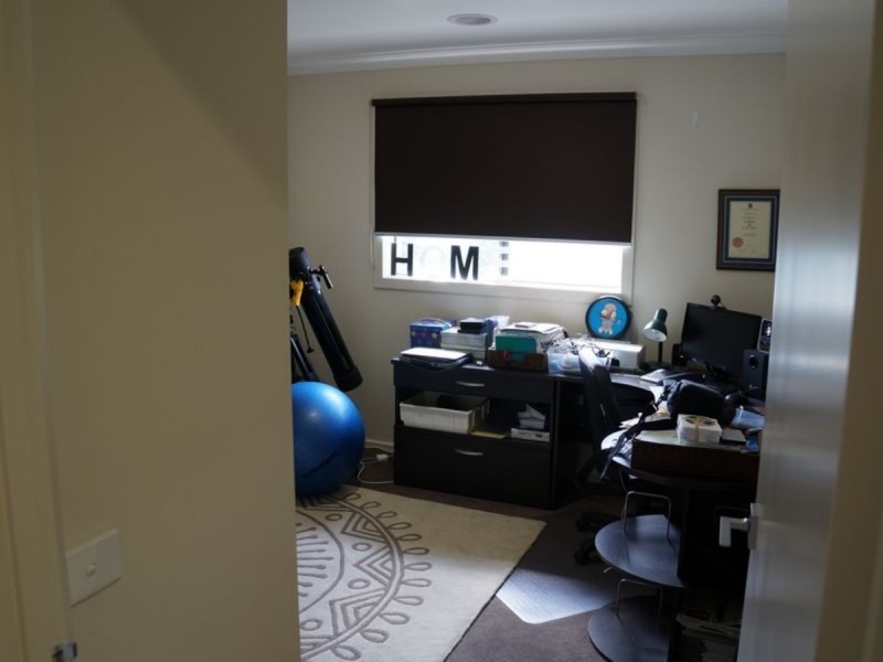 11 Stuart Place, Sale VIC 3850