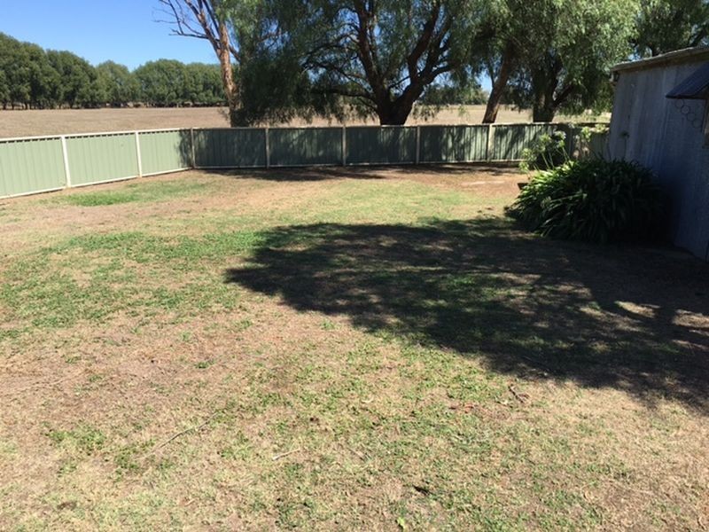 1525B Princess Highway, Stratford VIC 3862