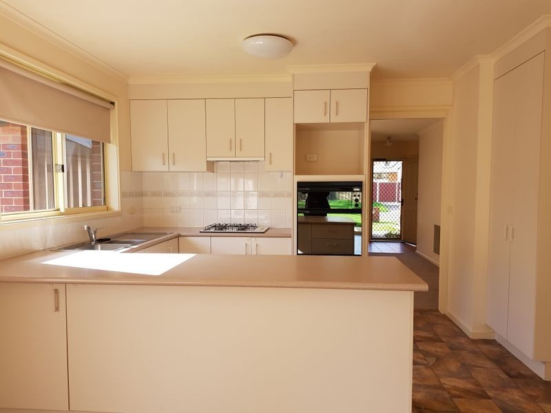 11 Cranswick Crescent, Sale VIC 3850