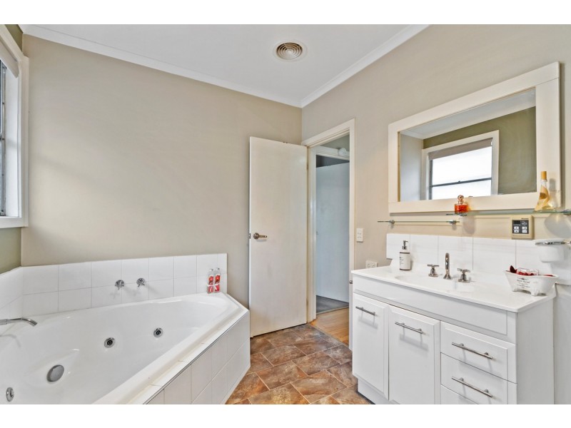 31 Buckley Street, Sale VIC 3850