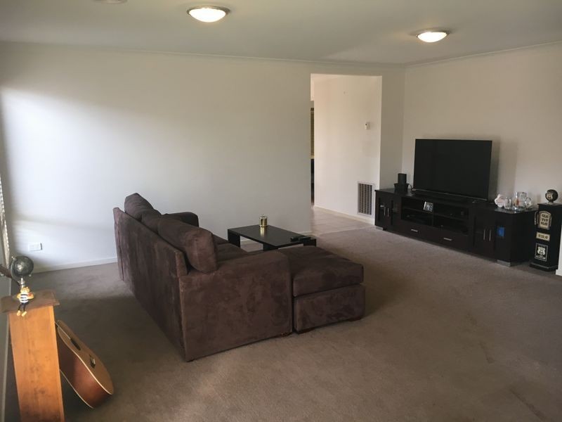 11 Cantwell Drive, Sale VIC 3850