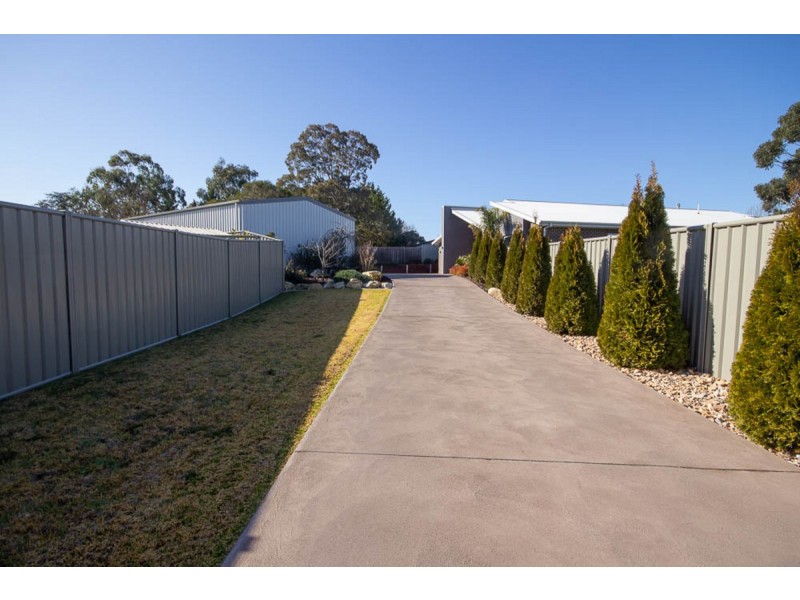 13 Glebe Drive, Sale VIC 3850