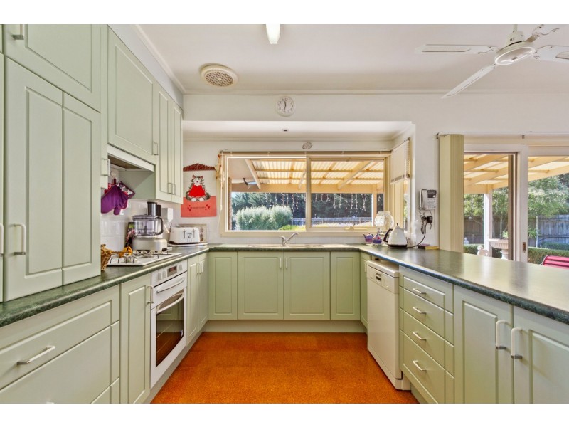 10 Hakea Court, Sale VIC 3850