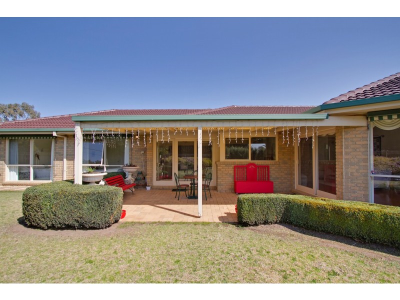 10 Hakea Court, Sale VIC 3850