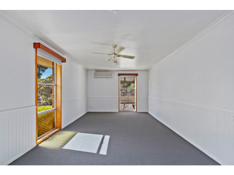 65 Jackson Avenue, Sale VIC 3850