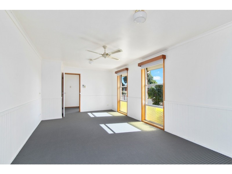 65 Jackson Avenue, Sale VIC 3850