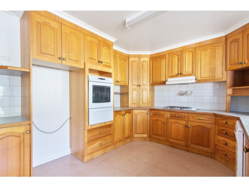 65 Jackson Avenue, Sale VIC 3850