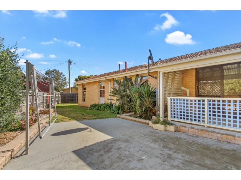 65 Jackson Avenue, Sale VIC 3850