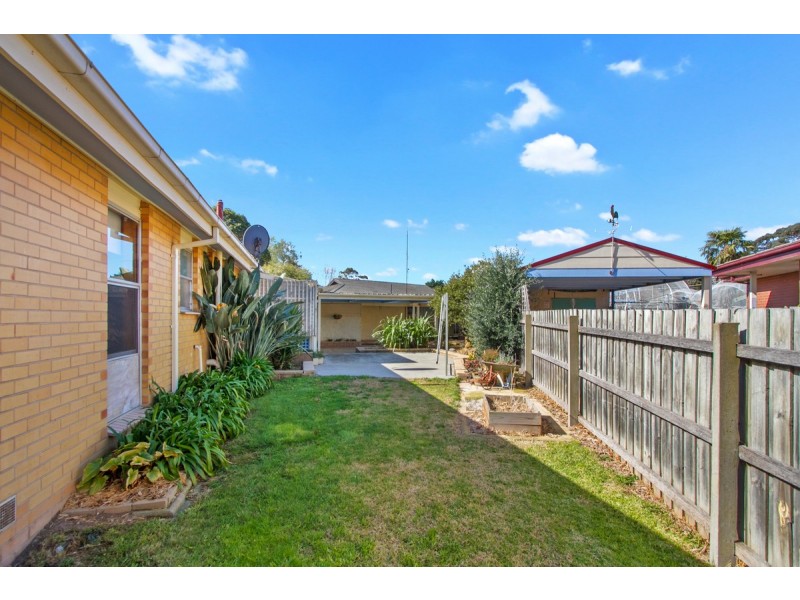 65 Jackson Avenue, Sale VIC 3850