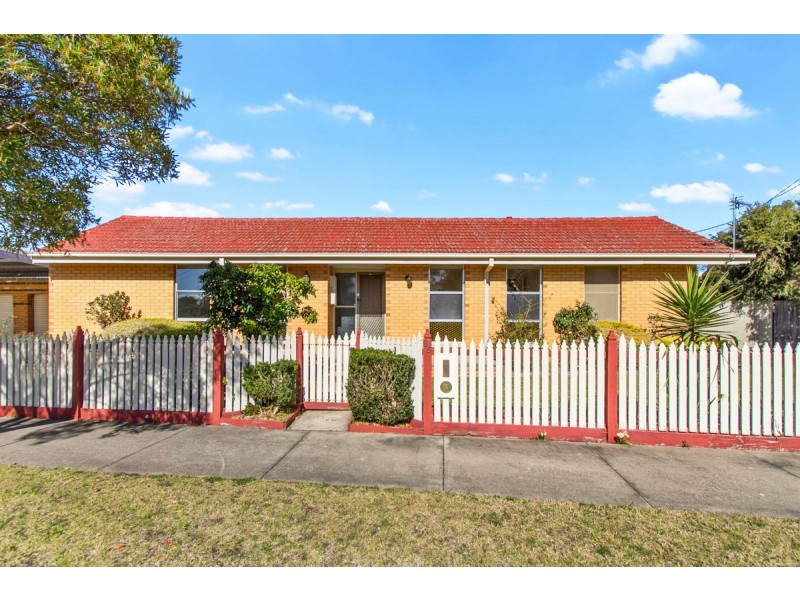 65 Jackson Avenue, Sale VIC 3850