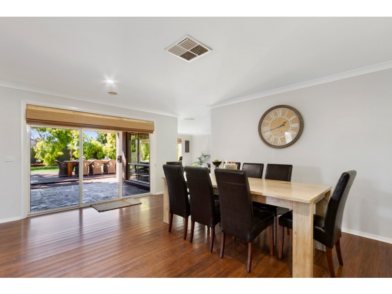 48 Mark Avenue, Sale VIC 3850