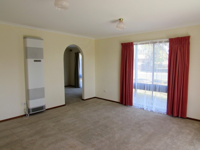 1 Ivy Court, Sale VIC 3850