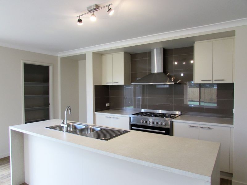 81 Hobson Street, Stratford VIC 3862