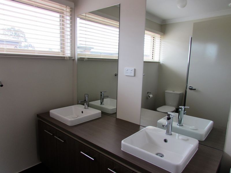 81 Hobson Street, Stratford VIC 3862