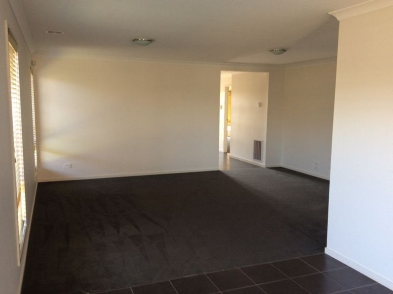 9 Cantwell Drive, Sale VIC 3850