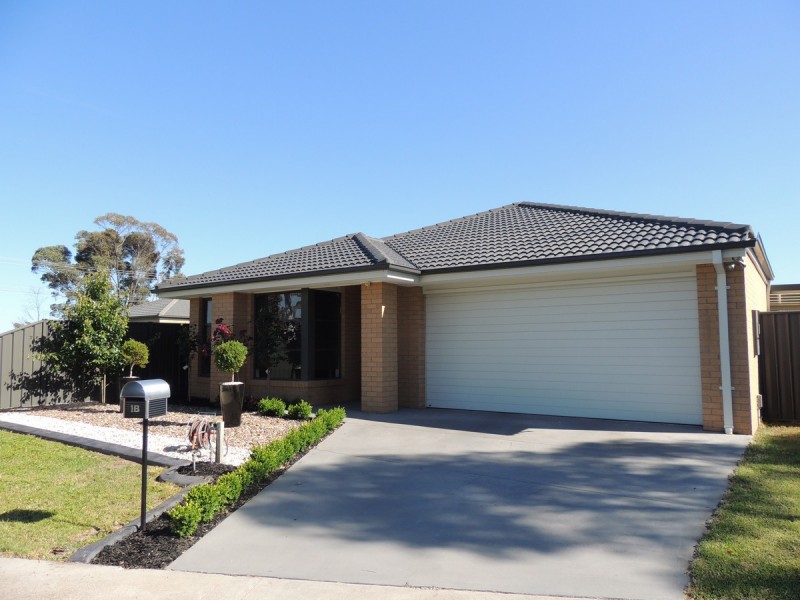 1B Rachel Court, Sale VIC 3850