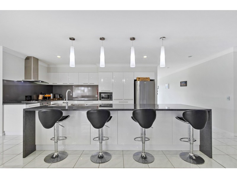 27 The Boulevard, Sale VIC 3850