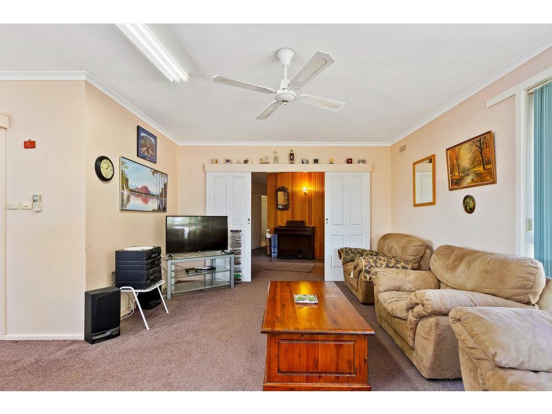 56 McFarlane Street, Stratford VIC 3862