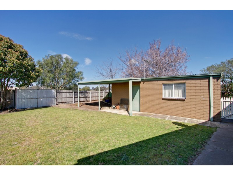 56 McFarlane Street, Stratford VIC 3862