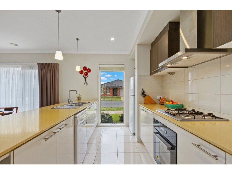 7 Kurrajong Place, Sale VIC 3850