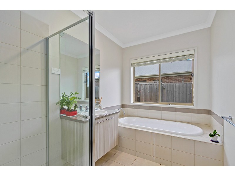 7 Kurrajong Place, Sale VIC 3850