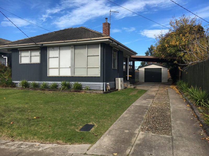 28 Overend Crescent, Sale VIC 3850