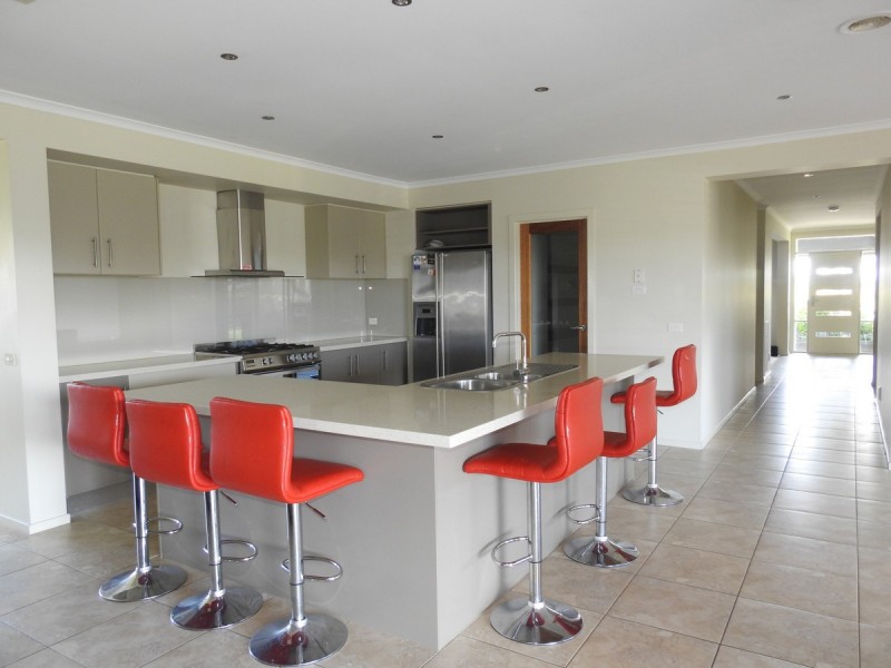 87 Reid Drive, Wurruk VIC 3850