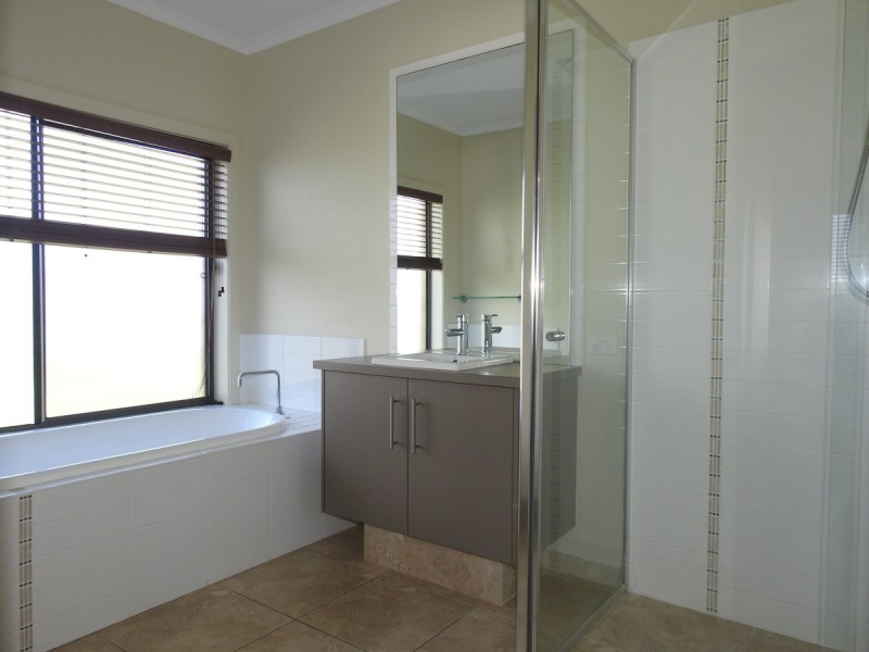 87 Reid Drive, Wurruk VIC 3850
