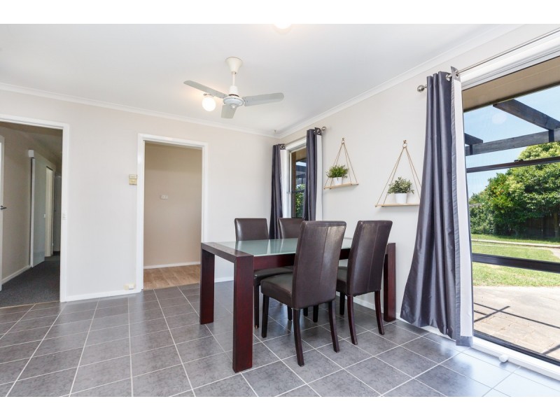 16 Jackson Avenue, Sale VIC 3850