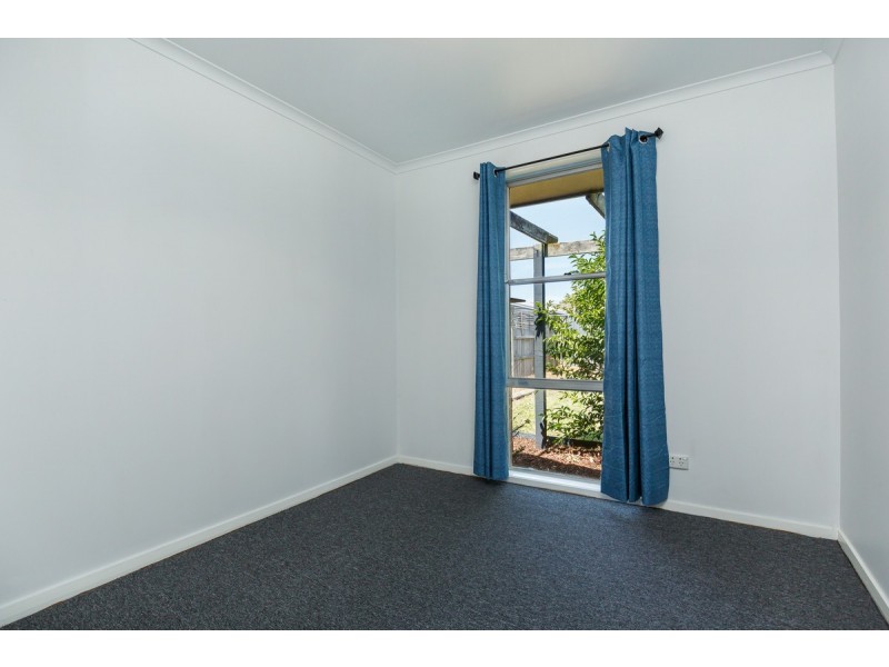 16 Jackson Avenue, Sale VIC 3850