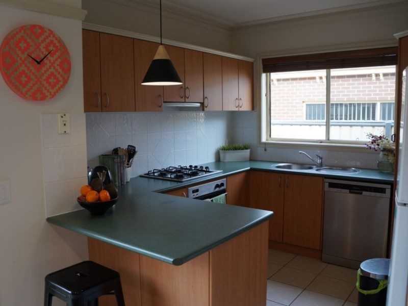 2/113 Barkly Street, Sale VIC 3850