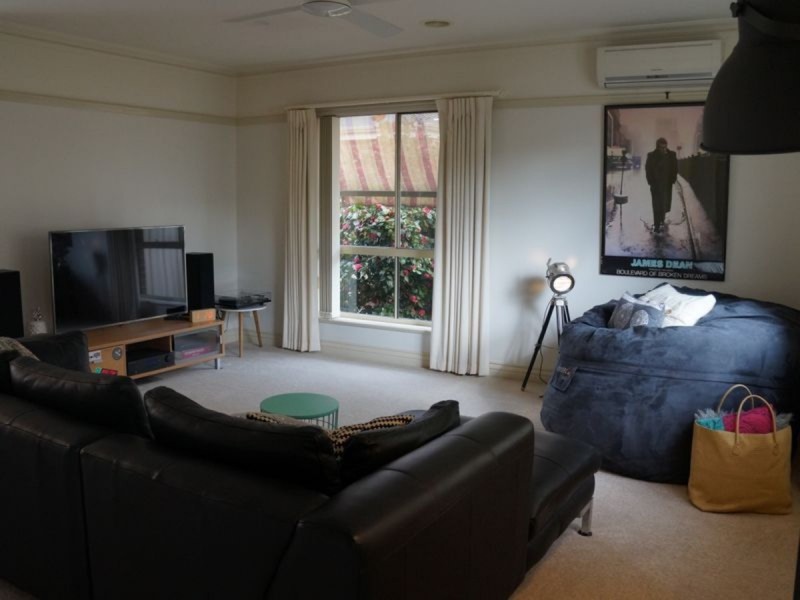 2/113 Barkly Street, Sale VIC 3850