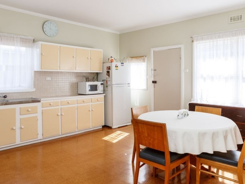 492 Raymond Street, Sale VIC 3850