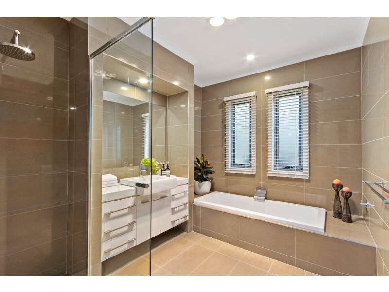 12 Brolga Place, Sale VIC 3850