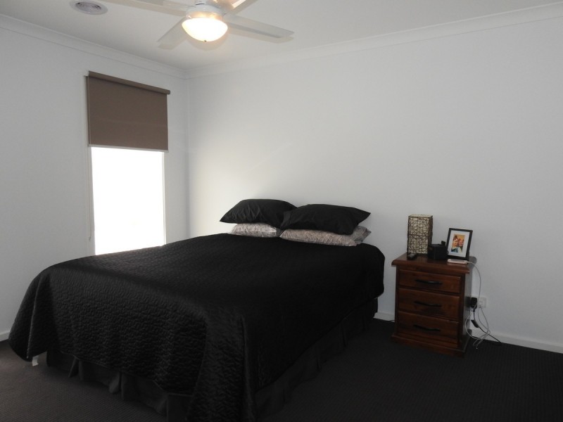 1B Nicholson Street, Sale VIC 3850