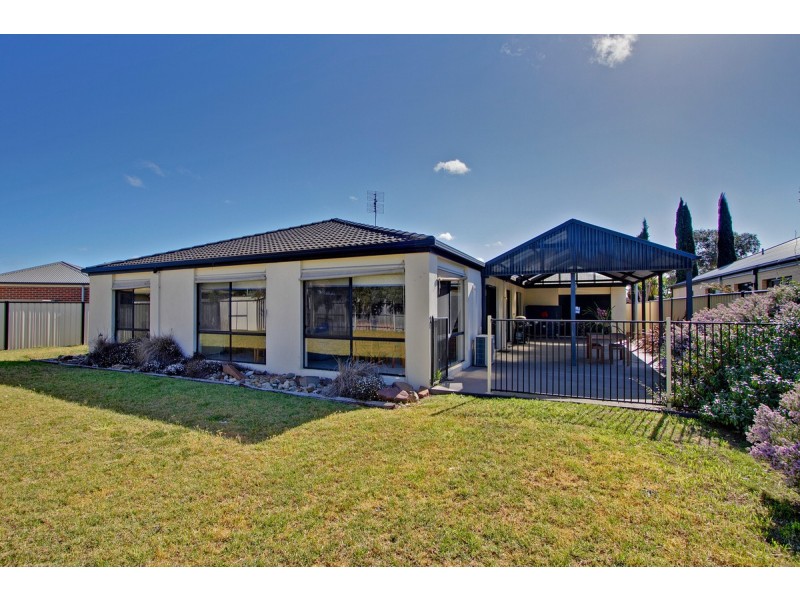 21 Marilyn Way, Sale VIC 3850