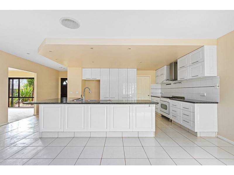 22 Krista Court, Sale VIC 3850