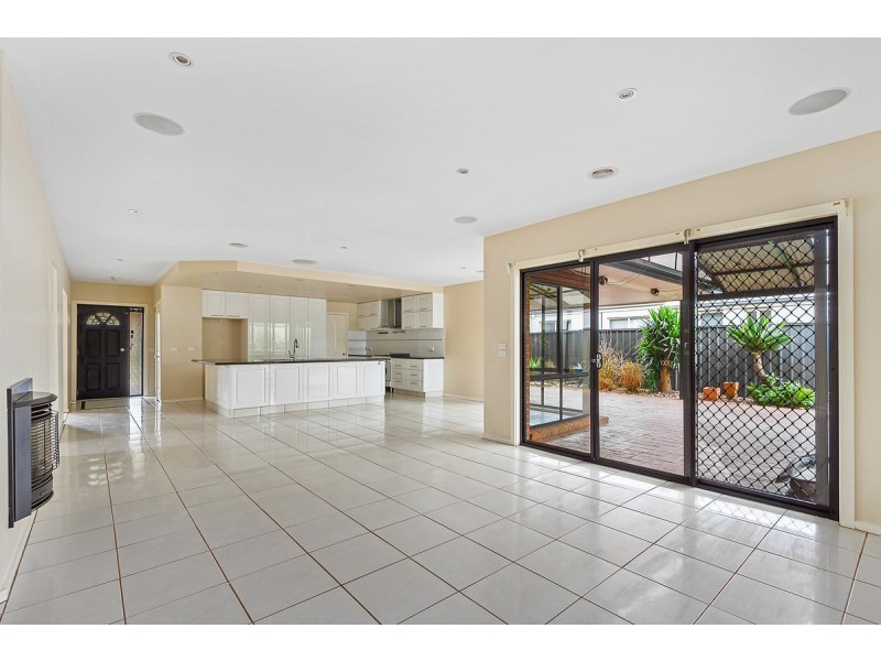 22 Krista Court, Sale VIC 3850