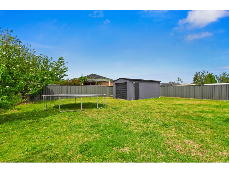 22 Krista Court, Sale VIC 3850