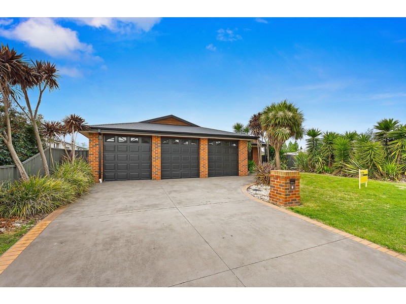 22 Krista Court, Sale VIC 3850