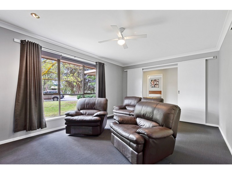 50 Coverdale Drive, Sale VIC 3850