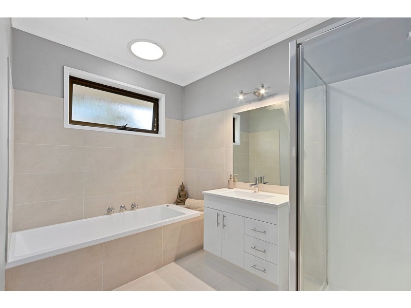 50 Coverdale Drive, Sale VIC 3850