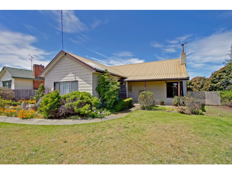2 Buckley Street, Sale VIC 3850